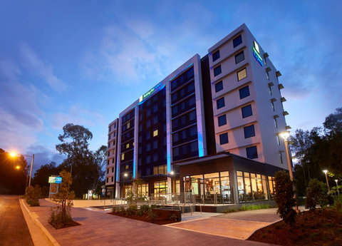 Holiday Inn Express Sydney Macquarie Pk - New South Wales Tourism  1