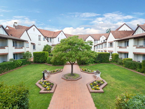 Mercure Canberra Hotel - New South Wales Tourism  2