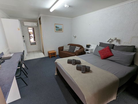 Abajaz Motor Inn - New South Wales Tourism  0