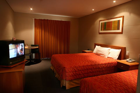 Outback Hotel & Lodge - New South Wales Tourism  2