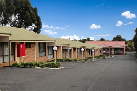 Victoria Lodge Motor Inn & Serviced Apts - New South Wales Tourism  0