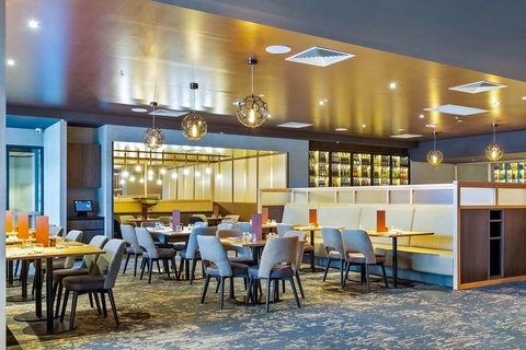 Quality Hotel Lakeside - New South Wales Tourism  10