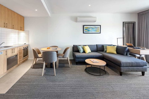 Quality Hotel Lakeside - New South Wales Tourism  14