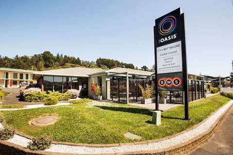 Nightcap at Riverside Hotel - New South Wales Tourism  0