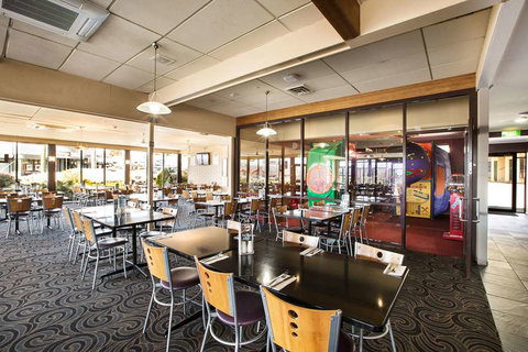 Nightcap at Riverside Hotel - New South Wales Tourism  5