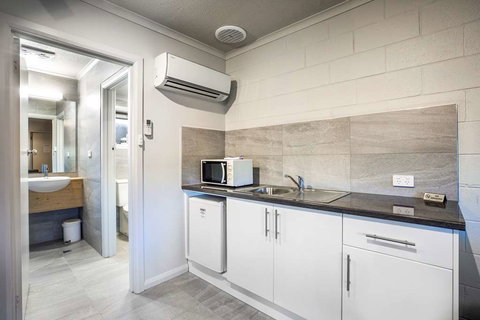 Nightcap at Riverside Hotel - New South Wales Tourism  11