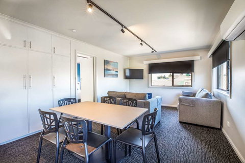 Nightcap at Riverside Hotel - New South Wales Tourism  14