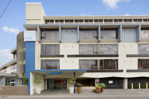 Cosmopolitan Hotel - New South Wales Tourism  1