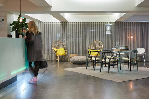 Cosmopolitan Hotel - New South Wales Tourism  2