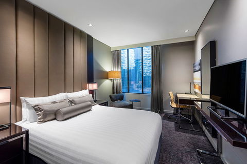 Gambaro Hotel - New South Wales Tourism  1