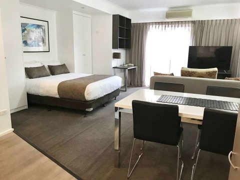 DressCircle Apts - Archer St - New South Wales Tourism  2