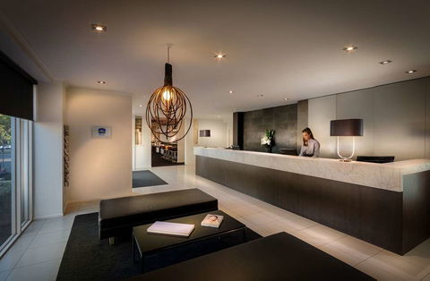 Best Western Plus Travel Inn Hotel - New South Wales Tourism  1