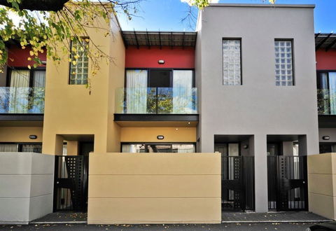 RNR Apartments, Adelaide - New South Wales Tourism  0