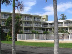 Cabarita Lake Apartments - New South Wales Tourism  0
