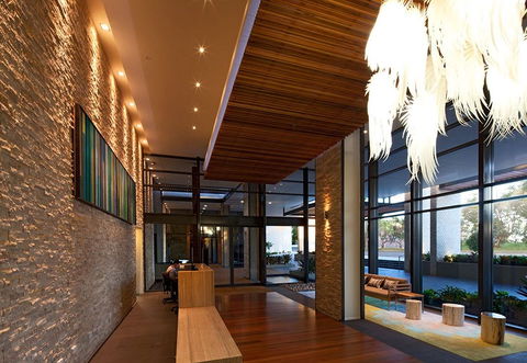 Oaks Mon Komo - New South Wales Tourism  1