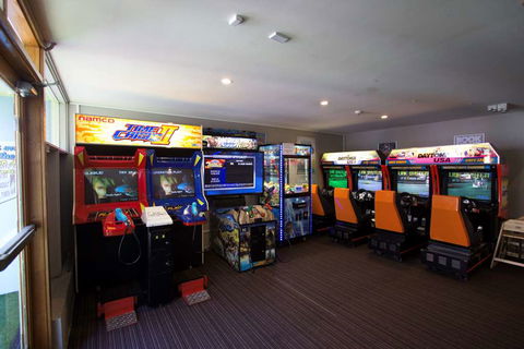 Nightcap At High Flyer Hotel - New South Wales Tourism  2