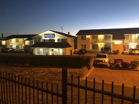 Best Western Coachman's Inn Motel - New South Wales Tourism  2