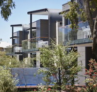 Aqua Resort - New South Wales Tourism 