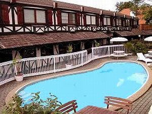 Golden Chain Ascot Motor Inn - New South Wales Tourism  2