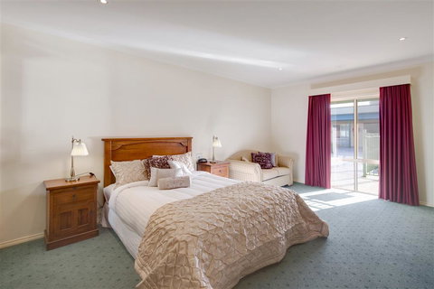 Best Western Crystal Inn - New South Wales Tourism  1