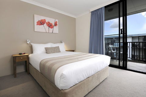 Assured Waterside Apartments - New South Wales Tourism  1