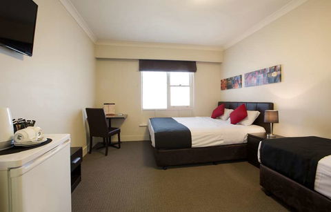 Enfield Hotel - New South Wales Tourism  2
