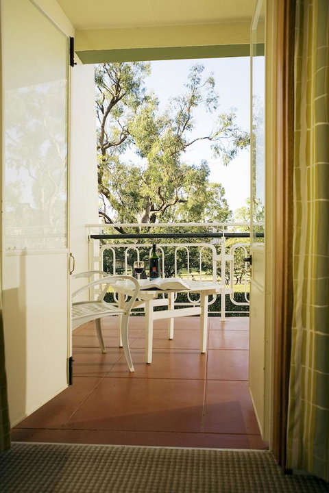 University House - ANU - New South Wales Tourism  16