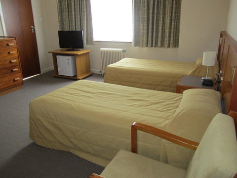 University House - ANU - New South Wales Tourism  3
