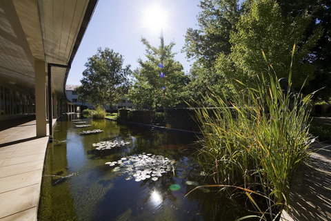 University House - ANU - New South Wales Tourism  22