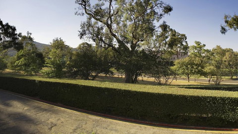 University House - ANU - New South Wales Tourism  21