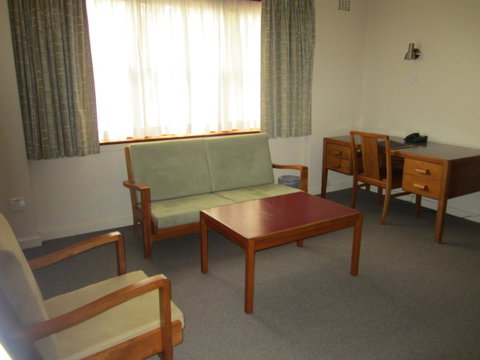 University House - ANU - New South Wales Tourism  38