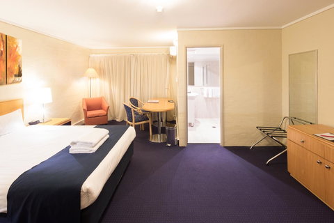 Ibis Styles Canberra - New South Wales Tourism  1