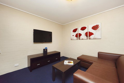 Ibis Styles Canberra - New South Wales Tourism  13