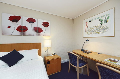 Ibis Styles Canberra - New South Wales Tourism  41
