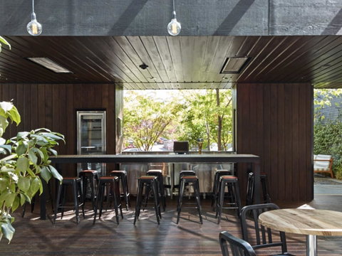 Little National Hotel Canberra - New South Wales Tourism  21