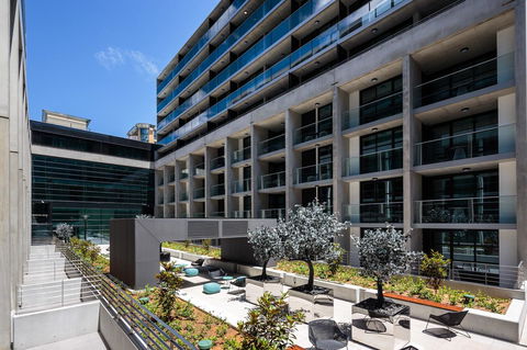 Avenue Hotel Canberra - New South Wales Tourism  5
