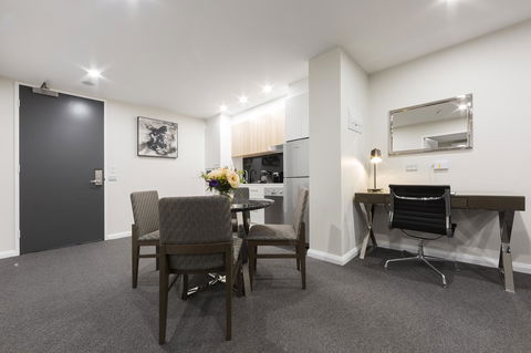 Avenue Hotel Canberra - New South Wales Tourism  31