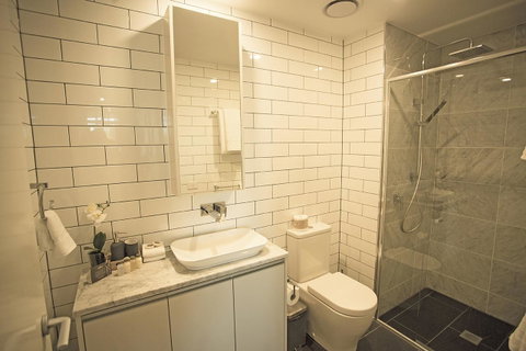 Greenwich Apartment - New South Wales Tourism  9