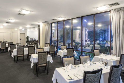 Garden City Hotel, Best Western Signature Collection - New South Wales Tourism  7