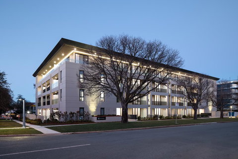 Knightsbridge Canberra - New South Wales Tourism  2