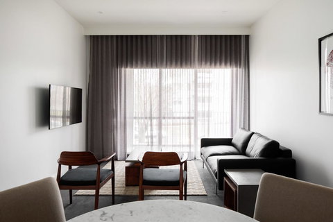 Knightsbridge Canberra - New South Wales Tourism  22