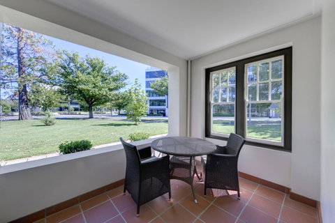 Hotel Kurrajong Canberra - New South Wales Tourism  10