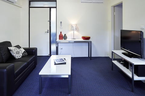 Manuka Park Serviced Apartments - New South Wales Tourism  25