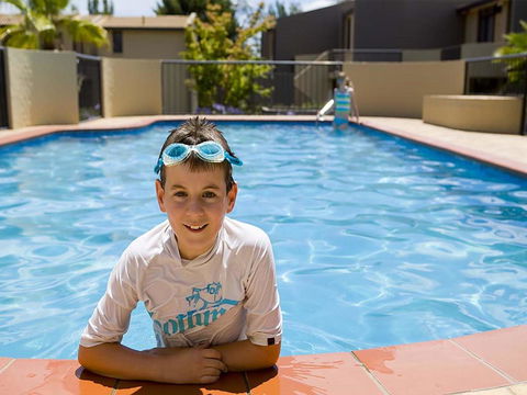Manuka Park Serviced Apartments - New South Wales Tourism  8