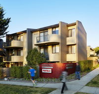Manuka Park Serviced Apartments - New South Wales Tourism 