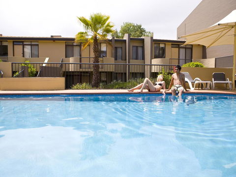 Manuka Park Serviced Apartments - New South Wales Tourism  9