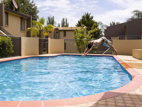 Manuka Park Serviced Apartments - New South Wales Tourism  16