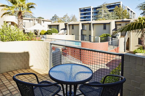 Manuka Park Serviced Apartments - New South Wales Tourism  3