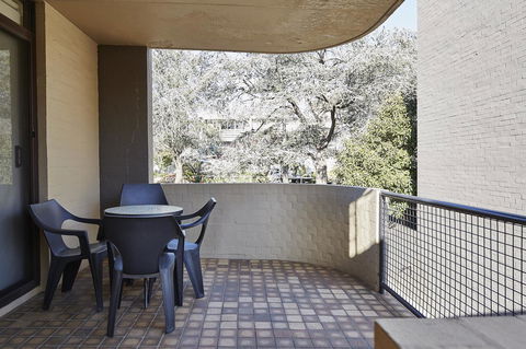 Manuka Park Serviced Apartments - New South Wales Tourism  22