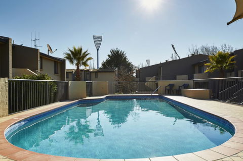 Manuka Park Serviced Apartments - New South Wales Tourism  6